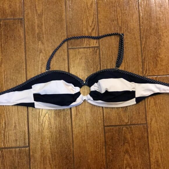 Tommy Hilfiger Bikini Top Size Medium - Picture 2 of 5